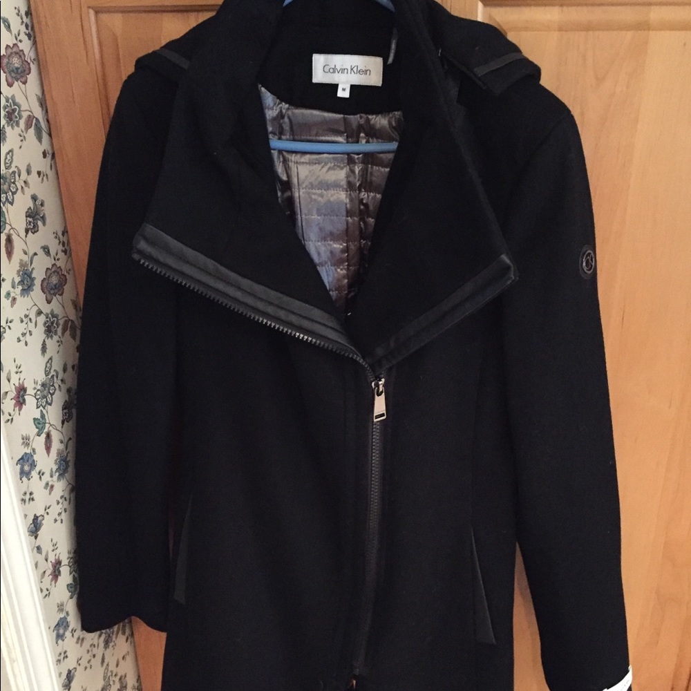 Selling because i never wore it